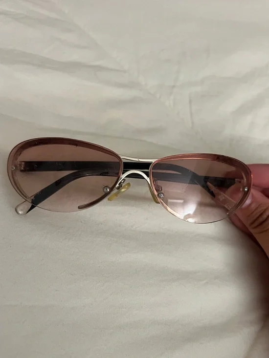 Pink Tinted Women's Sunglasses - Fashion Cat-Eye Style Y2K
