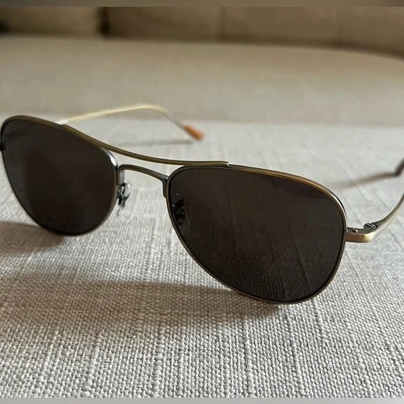 Oliver Peoples Kincaid Gold Aviator Sunglasses Petite Size