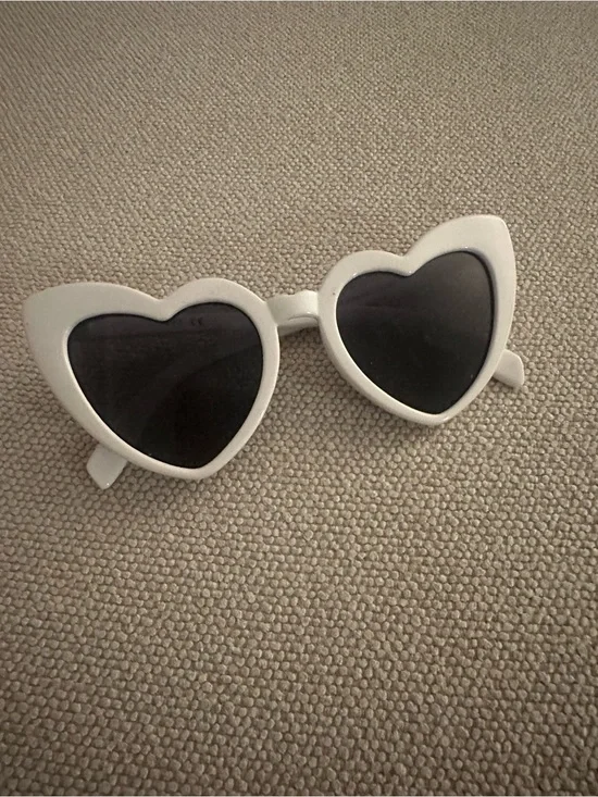 White Heart-Shaped Sunglasses with Black Lenses
