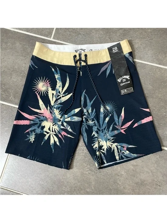 Billabong Sundays Airlite Boardshorts size 28‎