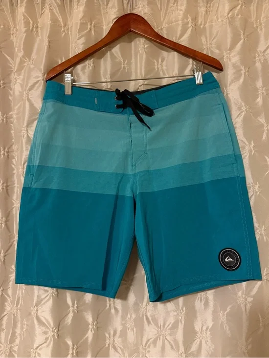 Quiksilver Blue Teal Boardshorts Swim Trunks Beach Shorts Surfsilk Tijuana 19