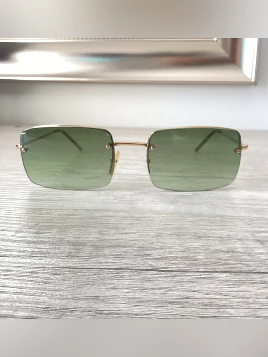 Y2K Gucci Vintage GG 1653/S Blue Square Gradient Unisex Sunglasses