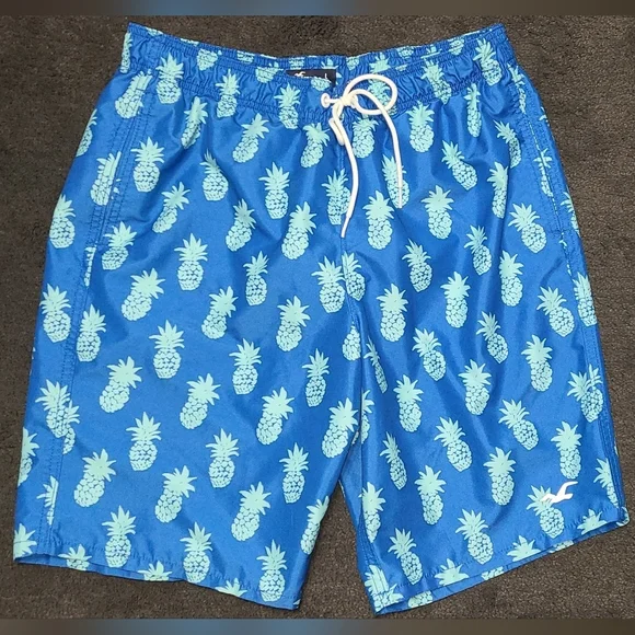 Hollister large swim trunks 🍍pineapples‎ LARGE