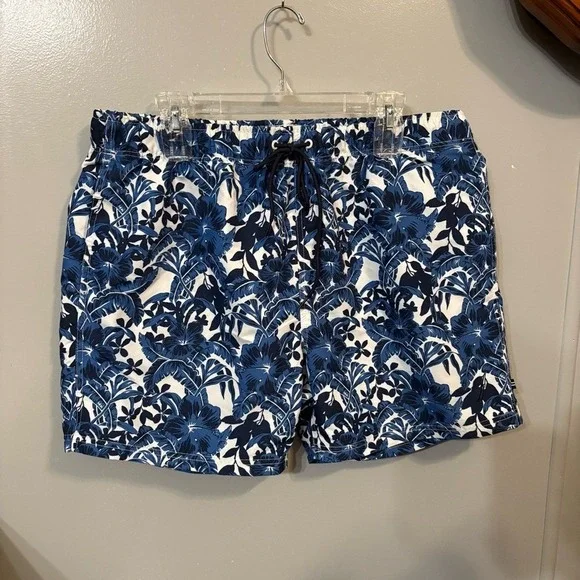 Nautica Blue Floral Hibiscus Pattern 6