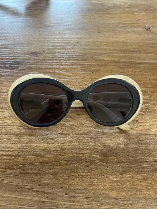 Vintage Morgenthal Fredrics Navy Blue and Cream Horn Oval Women's Sunglasses