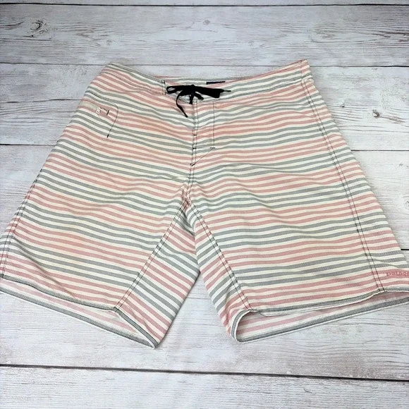 Patagonia Wavefarer Boardshorts Men's Red White Blue Stripe Stretch Drawstring