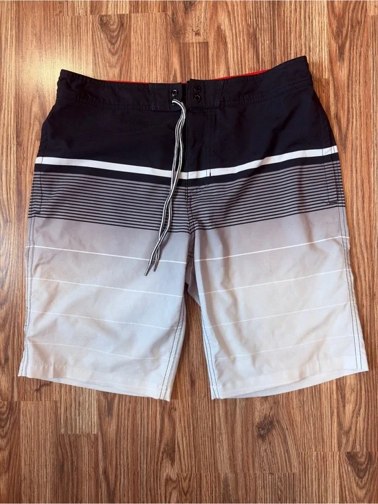 GOODFELLOW  & CO Men's Black Gray White Board Swim Shorts Trunks