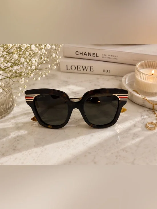 Gucci Sylvie Web Cat Eye Sunglasses Tortoise Gold Red Blue Stripe