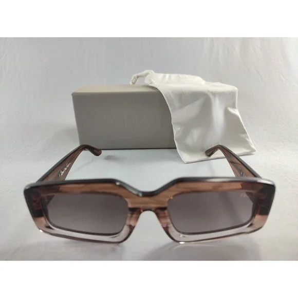 DEZI Read the Room‎ Sunglasses Toffee Brown Rectangular Desi Perkins Excellent