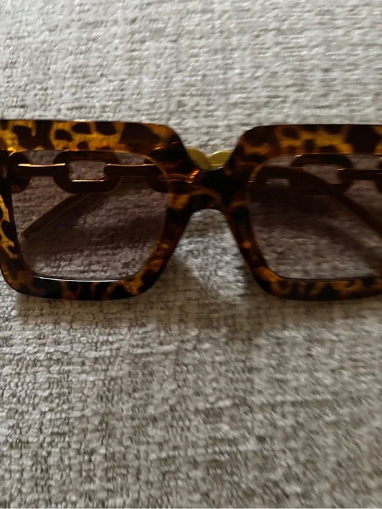 Tortoiseshell Square Sunglasses with Gold Accent - Brown