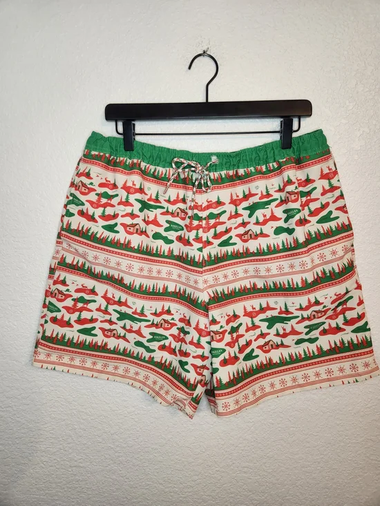 Magellan Fish Gear Men’s L Water Repellent Holiday Shorts Christmas Jeep