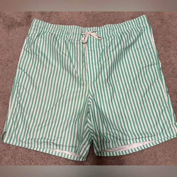 Old Navy men’s striped‎ swim trunks XXL Tall