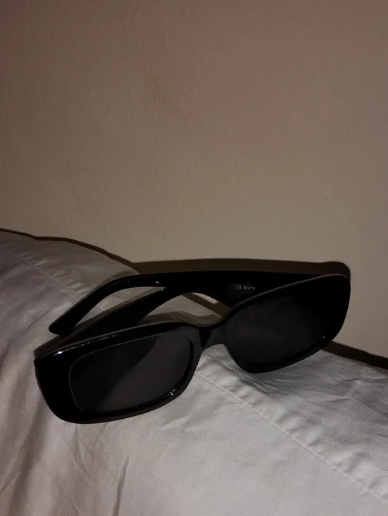 Black Rectangular Sunglasses