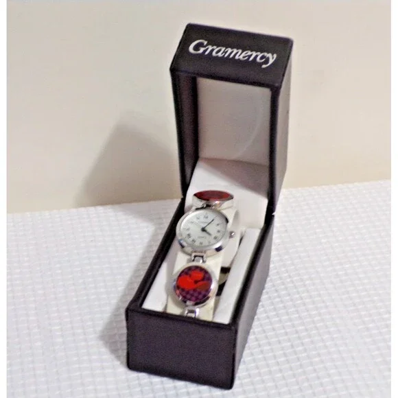 Gramercy Silver Stone Bracelet Women's Wrist Watch w/Adjustable Band Orig Box