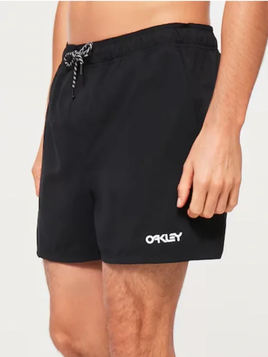 NWOT Oakley Beach Volley 16