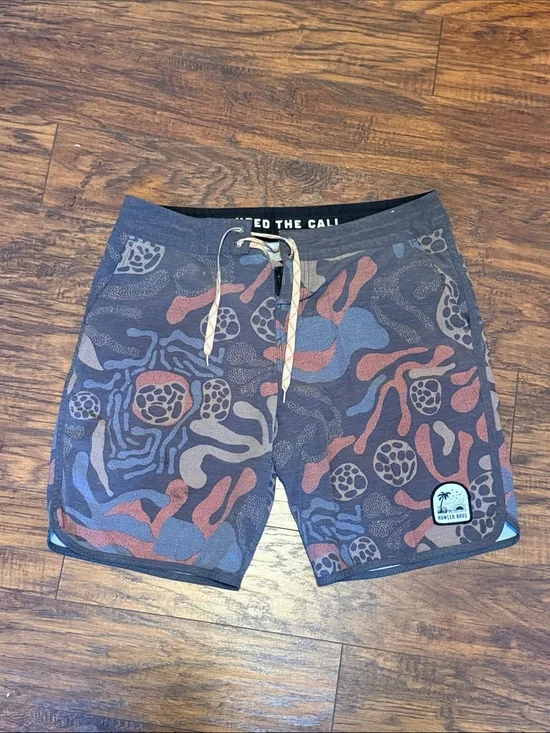 Howler Brothers Bruja boardshorts sz 34