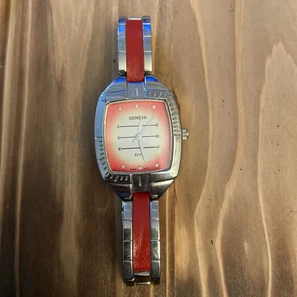 Geneva Elite Red Vintage Rare Watch New Battery