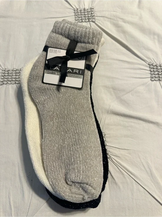 Women’s 3-Pack Crew Socks - Gray, White, Blackout