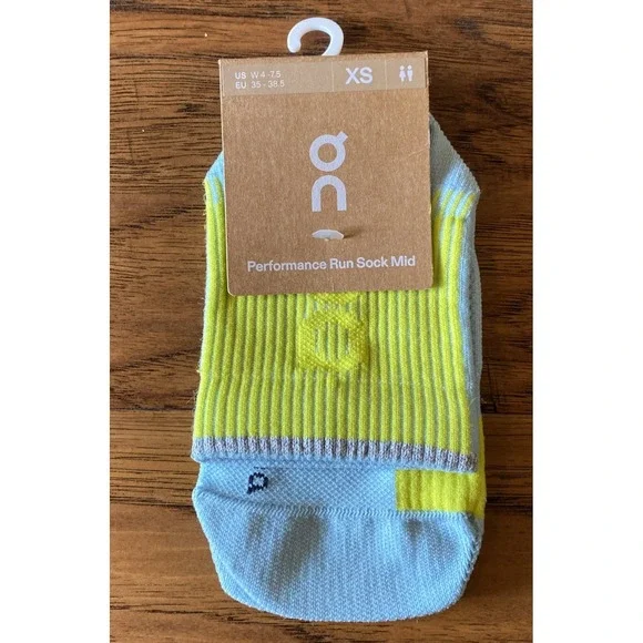 On Adult Performance Run Mid Socks Wash Lime XSmall ‎ Women 4-7.5 Nwt