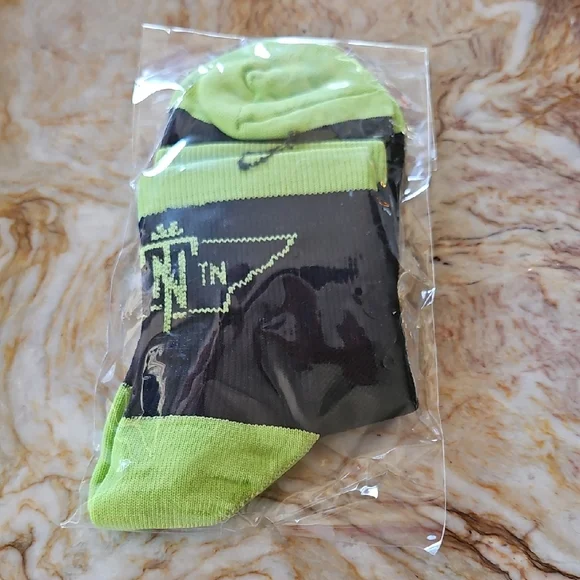 TN Men's Green and Black Socks