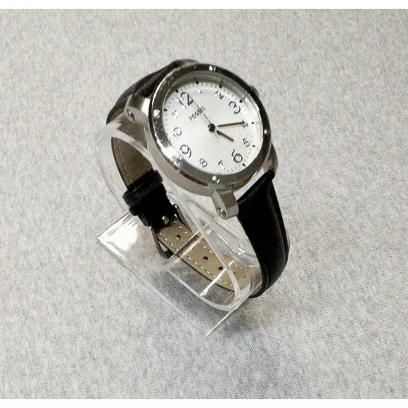 Fossil Minimalist Black & White 34mm Watch‎ New Battery