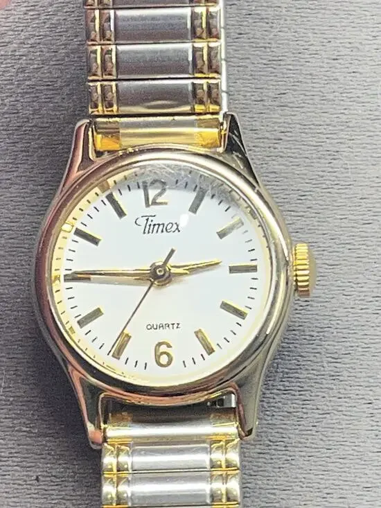 VNT Timex Women’s Quartz Watch Working Two Tone Expansion Band White Dial Runs