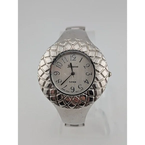 Geneva Platinum Women's Bangle Watch 42mm Silver Case- New Battery