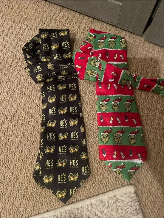 Dr. Seuss Grinch Novelty Men's Ties - Black, Yellow, Red & Green