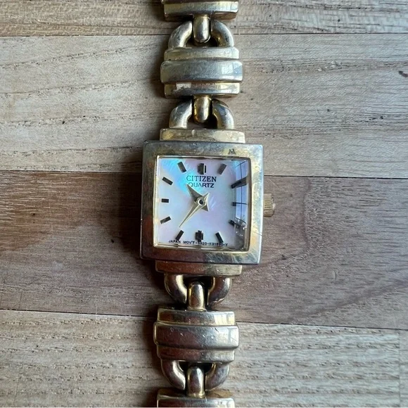 Citizen ladies square mother of pearl dial gold tone dress watch NEW BATTERY