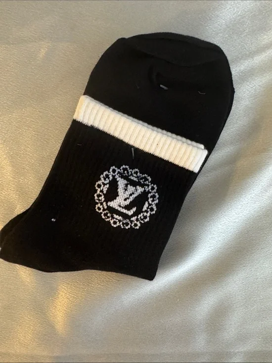 New! Louis Vuitton Black & White Men's Logo Crew Socks