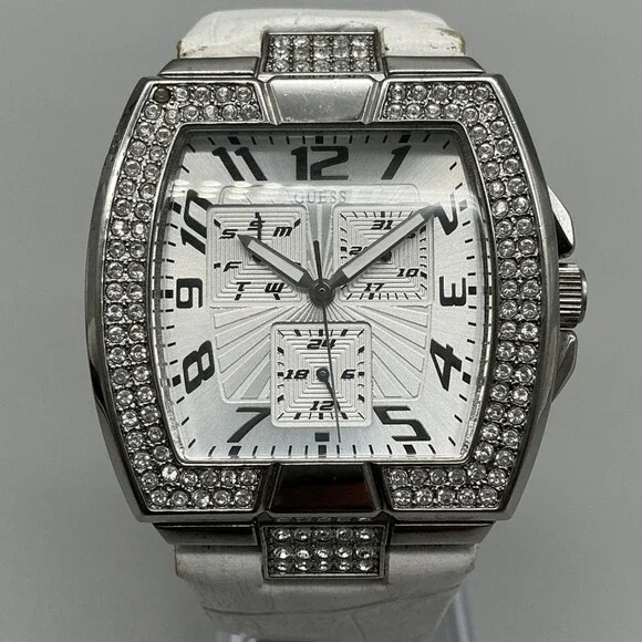 Guess U12519L2 Mens Watch 43mm Silver Tone Crystals Day Date Leather New Battery