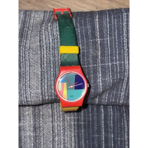 Vintage 1985 Ladies Swatch Watch Mc Swatch LR105
