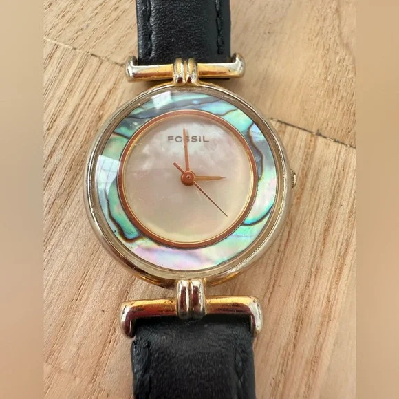 Fossil ladies abalone mother of pearl watch NEW BATTERY