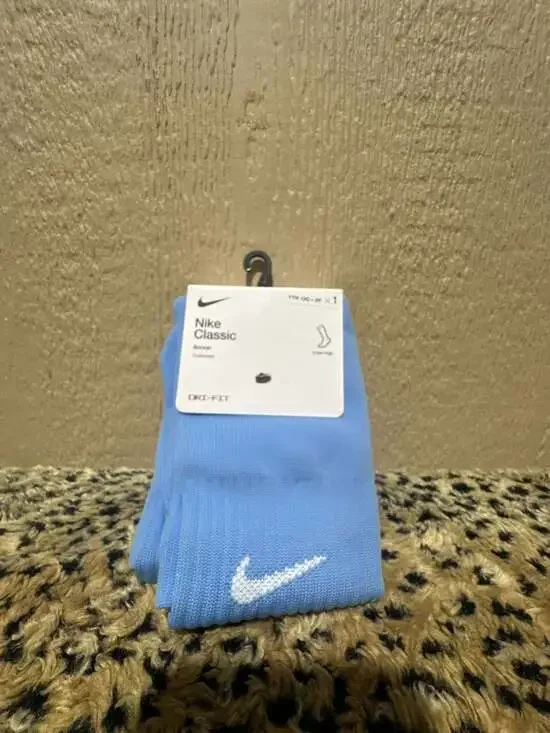 Nike Classic II Cushion OTC Soccer Socks (Valor Blue/White)