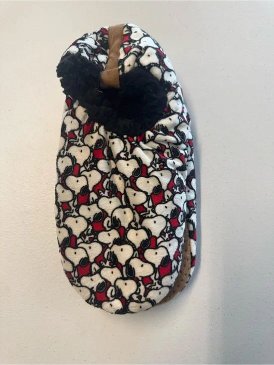 Peanuts Snoopy Printed Slippers - White, Black, Red, Brown