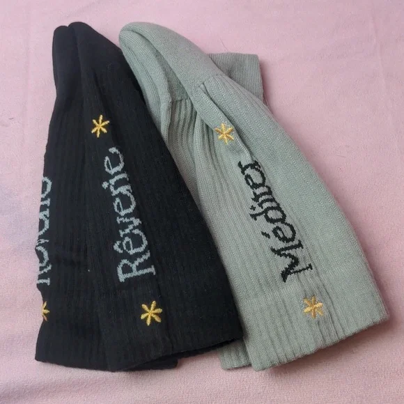 ASOS 2 Pack Gray and Black Sports Socks size 9-13 UK