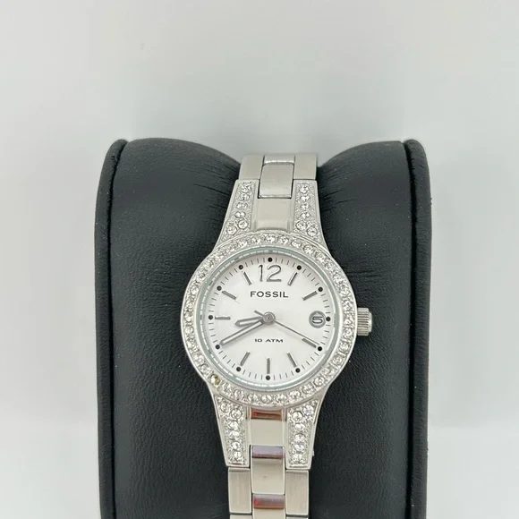 Fossil Silver Tone Encrusted Women’s Watch AM4192 Date 10 ATM Works #201