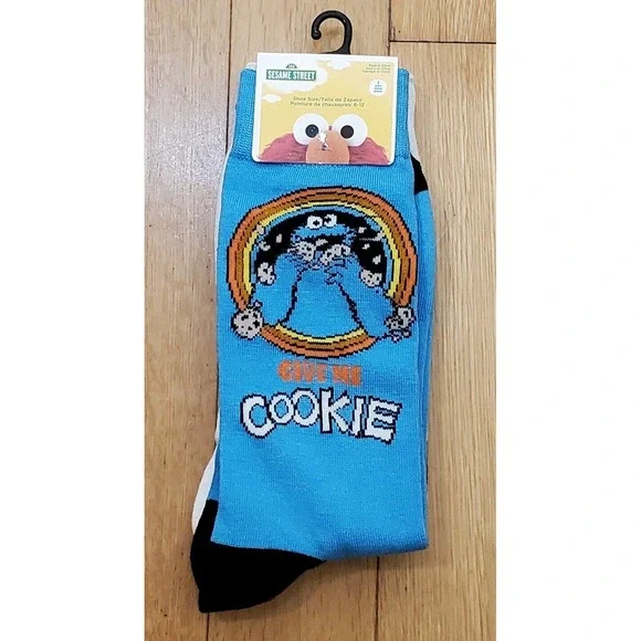 New Men's Cookie Monster &‎ Oscar The Grouch Playing Trumpet Crew Socks 2 Pairs