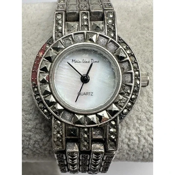Main Line Time Ladies MOP Watch New Battery‎ B1010 24MM 7.5