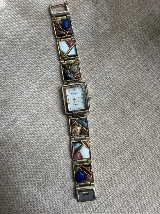 Vintage Nature Quartz Watch - new battery needed