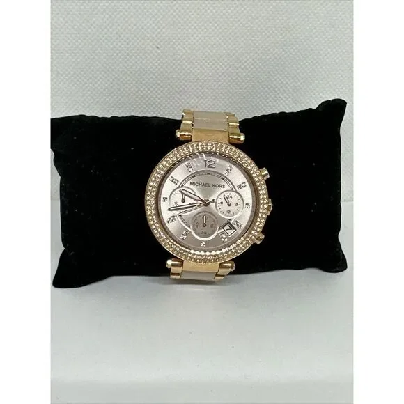 Michael Kors Parker MK5896 Women Rose Gold Analog Dial Quartz Wrist Watch NUL44