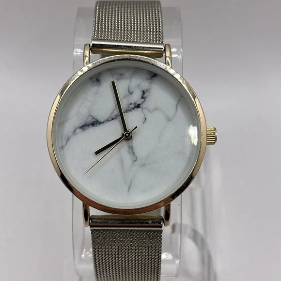 Women's Watch‎ Marble Dial 34mm Case Silver Mesh Metal Band- New Batery