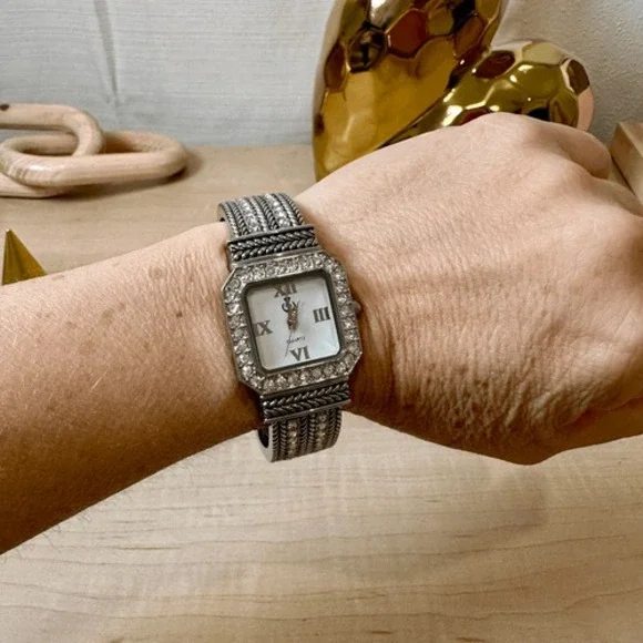 Premier Designs Silver Cuff Watch‎