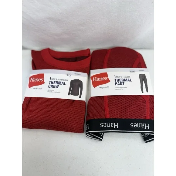 Hanes Men's Red  Reversible Thermal Crew And Thermal Pants Size S/CH