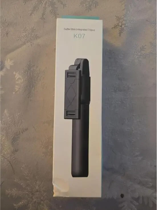 K07 Bluetooth Selfie Stick Integrated Tripod