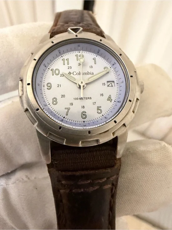 Vintage Columbia Sportswear CL-7308 Field Watch White Dial 100M Stainless Steel