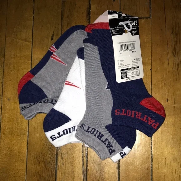 New England Patriots Low-Cut Athletic Socks - 3 Pack (Navy/Gray/White)