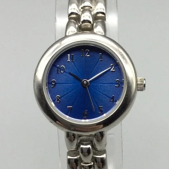 Merona Womens Watch 23mm Blue Dial Silver Tone Bracelet Classic New Battery 7