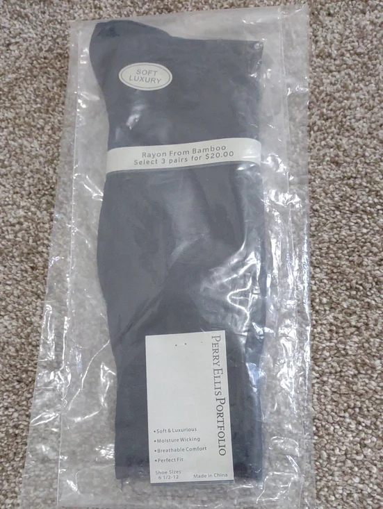 Perry Ellis Black Rayon Bamboo Dress Socks - Soft Luxury