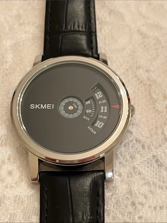 SKMEI Black Dial Modern Analog-Style Watch with Leather Strap